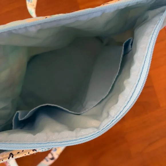 Vera Bradley Women’s Outlet Cotton Bucket Crossbody - Beach Treasures design - Picture 6 of 8